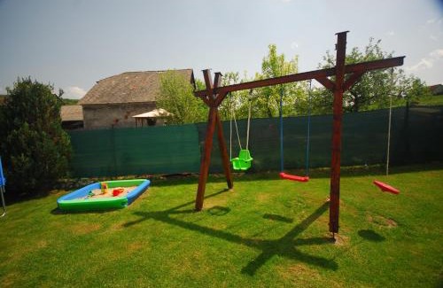 Nizny Sliac House | Apartman Elegant