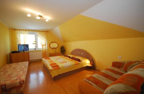 Nizny Sliac House | Apartman Elegant