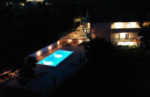 Zmijavci Apartment | APARTMAN HOPE