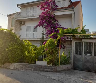 Mejasi Apartment | Apartman Luka