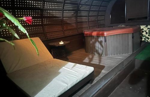 Canton 10 Apartment | Apartman Magic Sauna,Jakuzzi,Kino