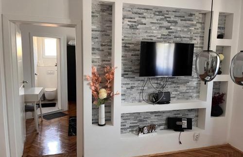 Ogulin Apartment | Apartman Žanić Ogulin with pool and jacuzzy