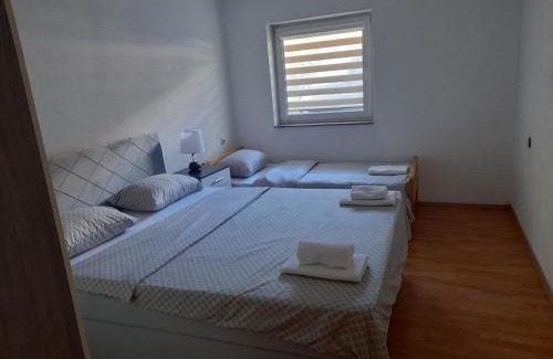 Canton 10 Apartment | Apartman Zoran