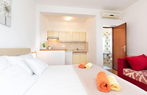 Kornic Apartment | Apartmani BRAUT-Studio-ANDREA 1 with beautiful sea view