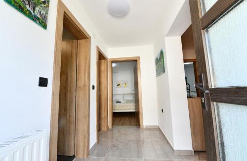 Grabovac Apartment | Apartmani Brium