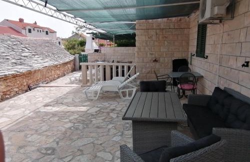 Bol Apartment | Apartmani Franceska