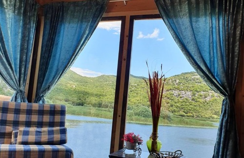 Karuc Apartment | Apartmani Karučki krš