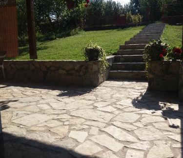 Vrdnik Apartment | Apartmani Maslačak