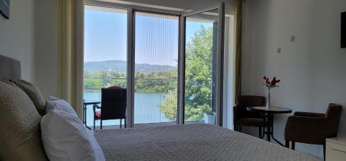 Veliko Gradiste Bed & Breakfast | Apartmani MITIĆ