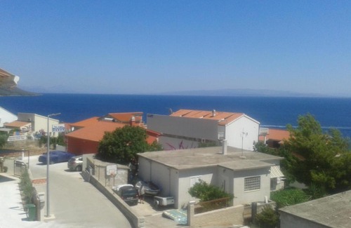 Businci Apartment | Apartmani Svalina - Seaview and 130m from Beach