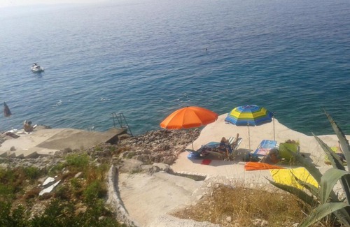 Businci Apartment | Apartmani Svalina - Seaview and 130m from Beach