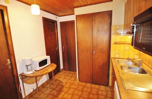 La Chapelle-d'Abondance Apartment | Apartment 'Le Morclan' with Mountain View and Balcony