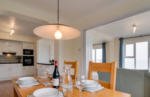 Putsborough Apartment | Apartment Clifton Court in Barnstaple and Braunton - 4 persons, 2 bedrooms