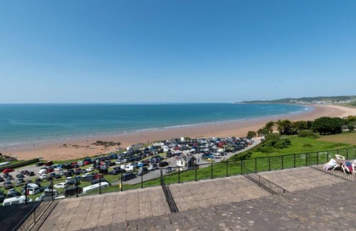 Putsborough Apartment | Apartment Flat 24 Clifton Court in Barnstaple and Braunton - 4 persons, 2 bedrooms
