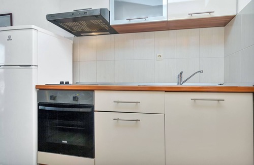 Pokrivenik Apartment | Apartment and Rooms Nikola (38301-A11) - Zastrazisce - island Hvar