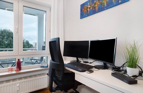 Kressbronn Apartment | Apartment 'Karma' with Mountain View, Balcony and Wi-Fi