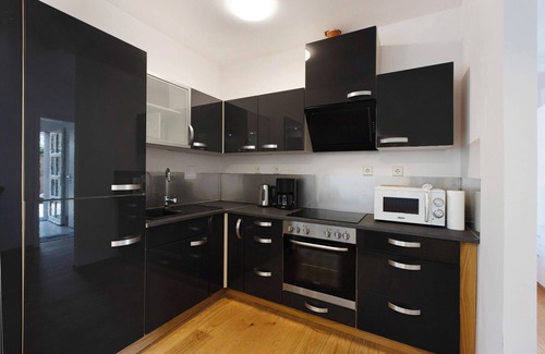 Piesteritz Apartment | Apartment 'Ferienwohnung Lutherstadt 1' with Private Terrace and Wi-Fi
