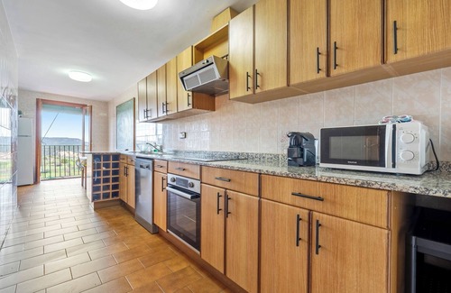 Penarroya de Tastavins Apartment | Apartment 'Casa El Ferrer' with Mountain View, Private Terrace and Wi-Fi