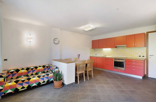 Mareo Apartment | Apartment 'A' with Mountain View, Balcony and Wi-Fi