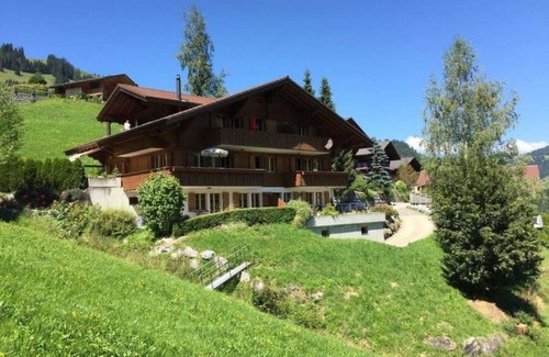 Zweisimmen Apartment | Apartment ∙ 1 bedroom ∙ 4 guests