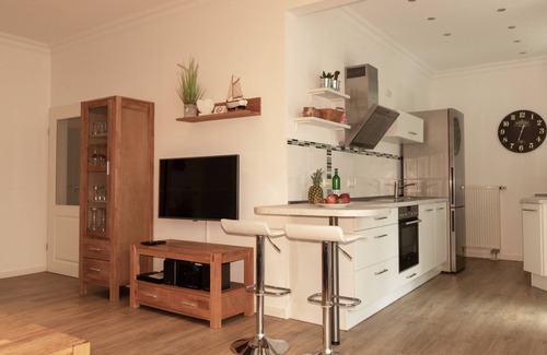 Binz Apartment | Apartment 1 Villa Eden Binz, 92 sqm, 3-room, 6 persons, close to the beach, parking incl.