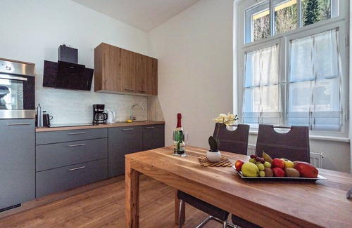 Rathmannsdorf Apartment | Apartment '1' with Shared Garden and Wi-Fi