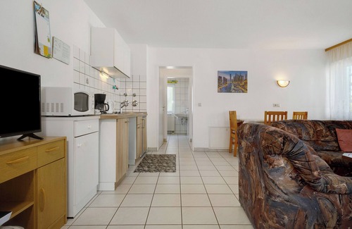 Nonnenhorn Apartment | Apartment '1' with Private Terrace and Wi-Fi