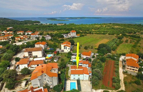 Pula Apartment | Apartment 100/191 (Istria - Stinjan), 1000m from the beach