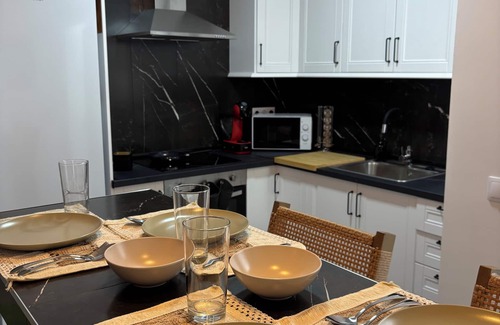 Almeria House | Apartment 100 m from the beach. With outdoor shower.