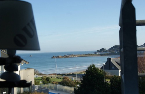 Trevou-Treguignec Apartment | Apartment 2-6 pers panoramic sea views, beach 50m
