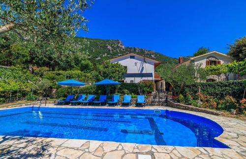 Plomin Apartment | Apartment ∙ 2 bedrooms ∙ 4 guests