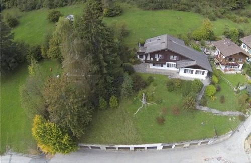 Zweisimmen Apartment | Apartment ∙ 2 bedrooms ∙ 4 guests