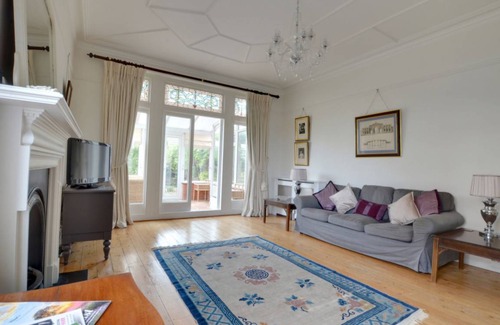Tankerton Apartment | Apartment ∙ 2 bedrooms ∙ 4 guests