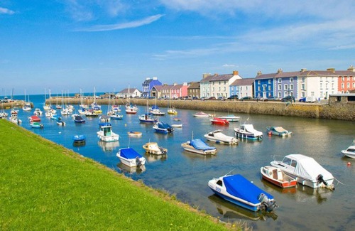 Aberaeron Apartment | Apartment ∙ 2 bedrooms ∙ 4 guests