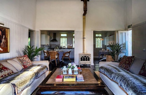 Maldon Apartment | Apartment ∙ 2 bedrooms ∙ 4 guests