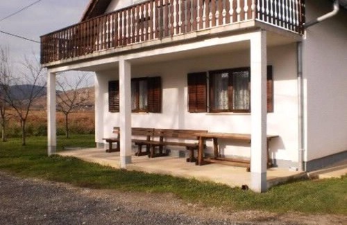 Smoljanac Apartment | Apartment ∙ 2 bedrooms ∙ 6 guests
