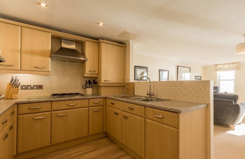 Dawlish Apartment | Apartment ∙ 2 bedrooms ∙ 4 guests