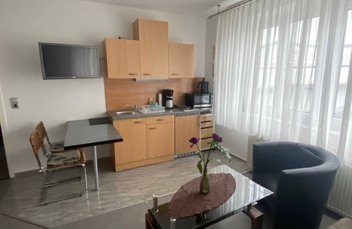 Johannesvorstadt Apartment | Apartment 2 in the 1st floor - Holiday On Violet