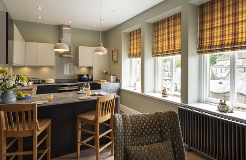 Buxton Apartment | APARTMENT 2 - THE OLD POST OFFICE, family friendly in Buxton