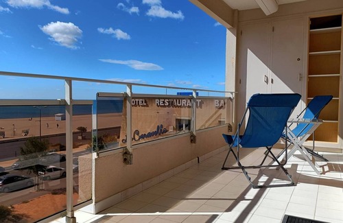 Narbonne-Plage Apartment | Apartment 2 to 4 People with a Sea View 4TL25