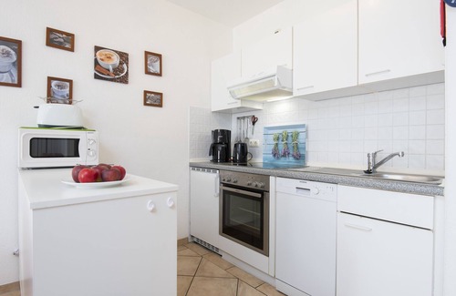 Kellenhusen Apartment | Apartment 2 with balcony in the residence in Kellenhusen