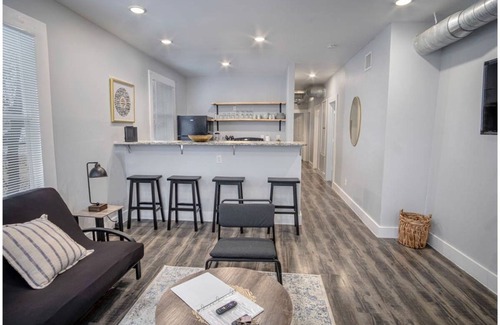 Tobin Hill Apartment | Apartment ∙ 3 bedrooms ∙ 10 guests
