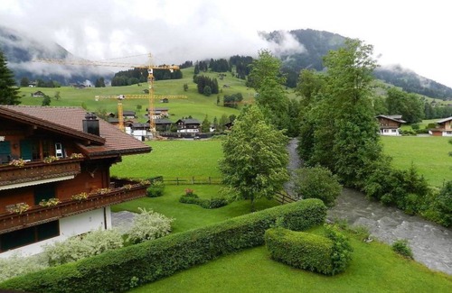 Zweisimmen Nr Gstaad Apartment | Apartment ∙ 3 bedrooms ∙ 6 guests