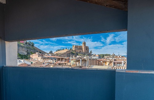 Balaguer Apartment | Apartment '4 People -1' with Shared Terrace, Wi-Fi and Air Conditioning