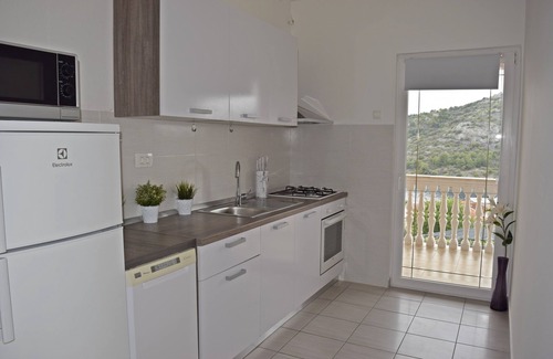 Razanj Apartment | Apartment 4 with two bedrooms, wifi, satv, private parking, near the beach