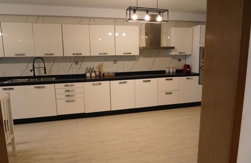 Hai Sidi El Bachir Apartment | Apartment 5* High standing Mobilart 190m2 View on Oran