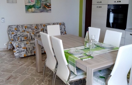 Tre Fontane Apartment | Apartment 5 Locals - 50mt from the sea!