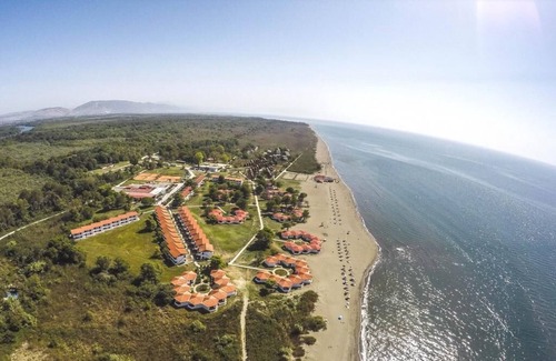 Ulcinj Apartment | Apartment 6/A, yellow, for 4 People, 500 Meters from "Grate Beach",Breakfast inc