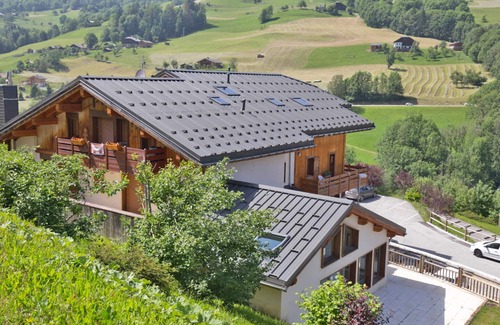 Flumet Apartment | Apartment 6 ppl, pool, parking, slopeside, Flumet