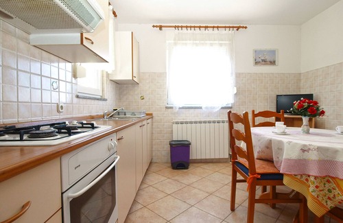 Vintijan Apartment | Apartment 841/1990 (Istria - Pula), 900m from the beach